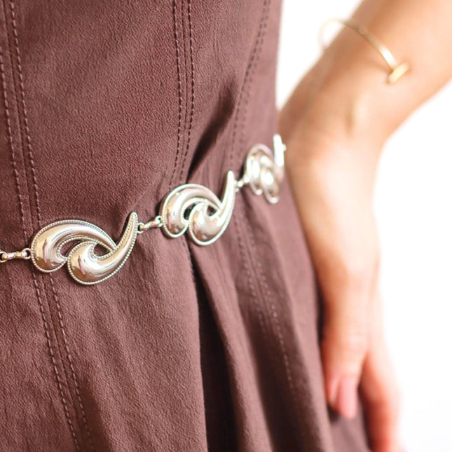 Alana Belt – Silver Chain with Paisley Design