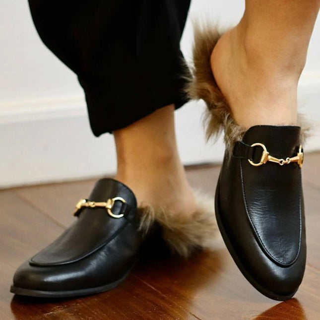 Mada Mule – Black Leather with Faux Fur Trim