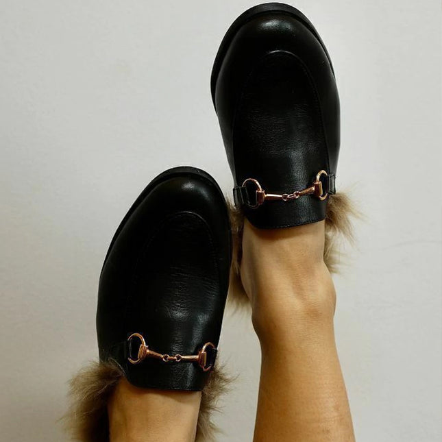 Mada Mule – Black Leather with Faux Fur Trim