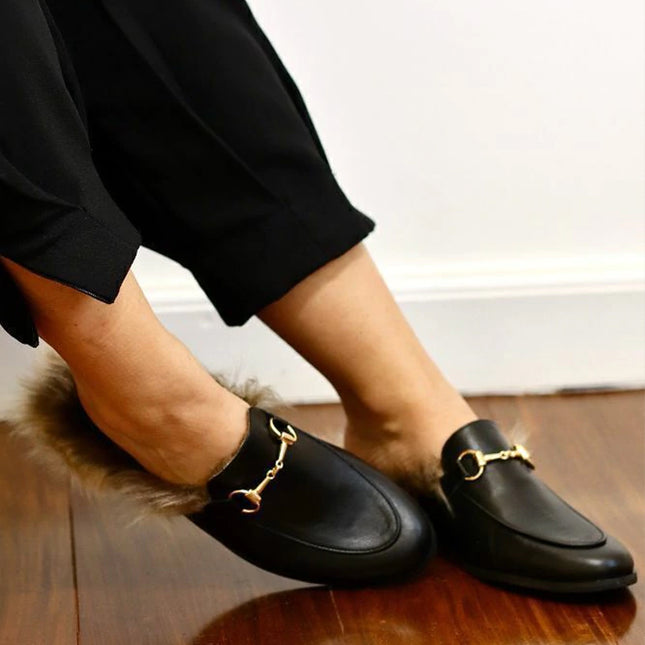 Mada Mule – Black Leather with Faux Fur Trim