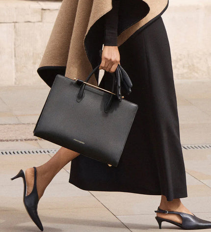 Midi Tote – Structured Elegance in Fine Leather