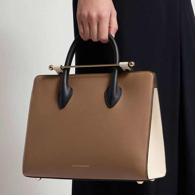 Midi Tote – Structured Elegance in Fine Leather