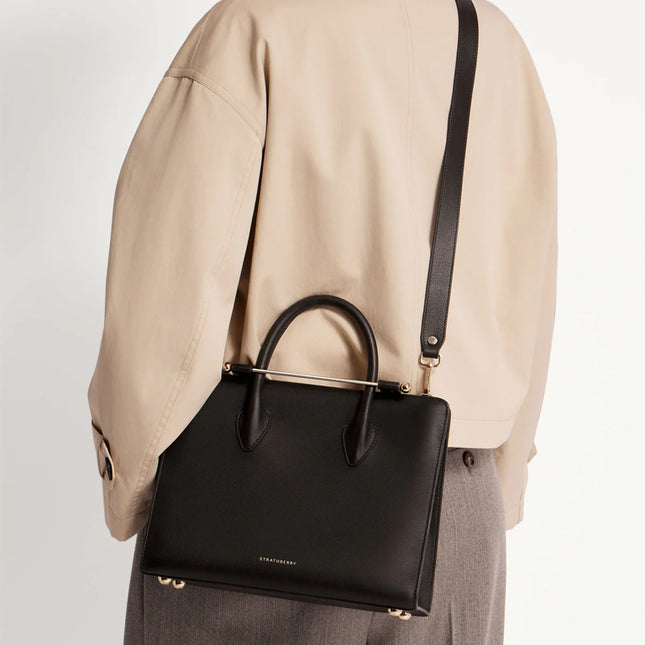 Midi Tote – Structured Elegance in Fine Leather