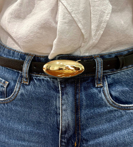 Suzana Belt – Black Leather with Gold Oval Buckle