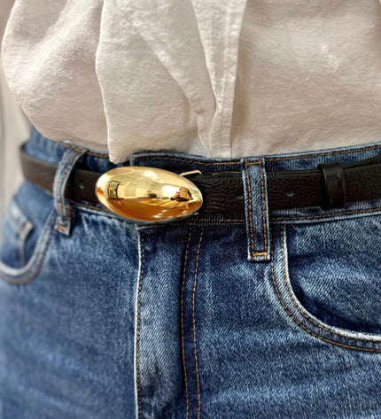 Suzana Belt – Black Leather with Gold Oval Buckle