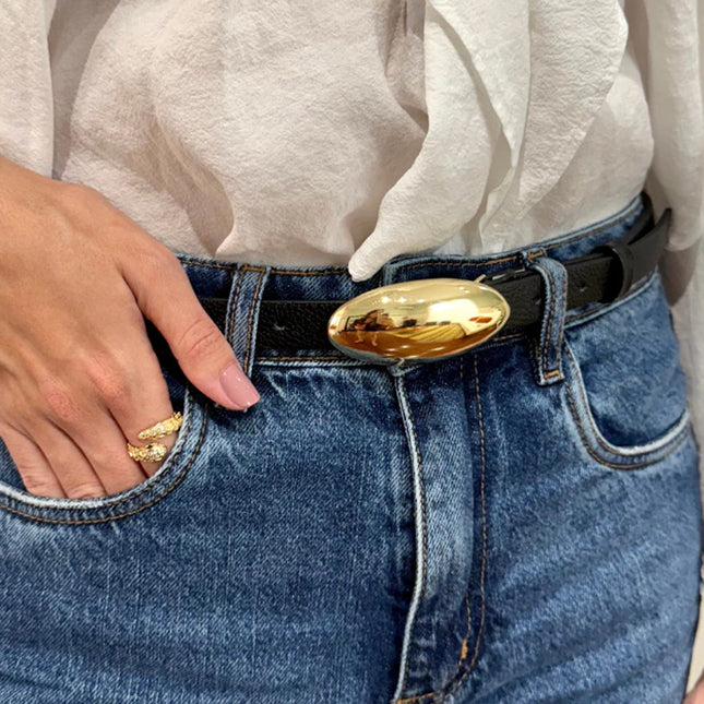 Suzana Belt – Black Leather with Gold Oval Buckle